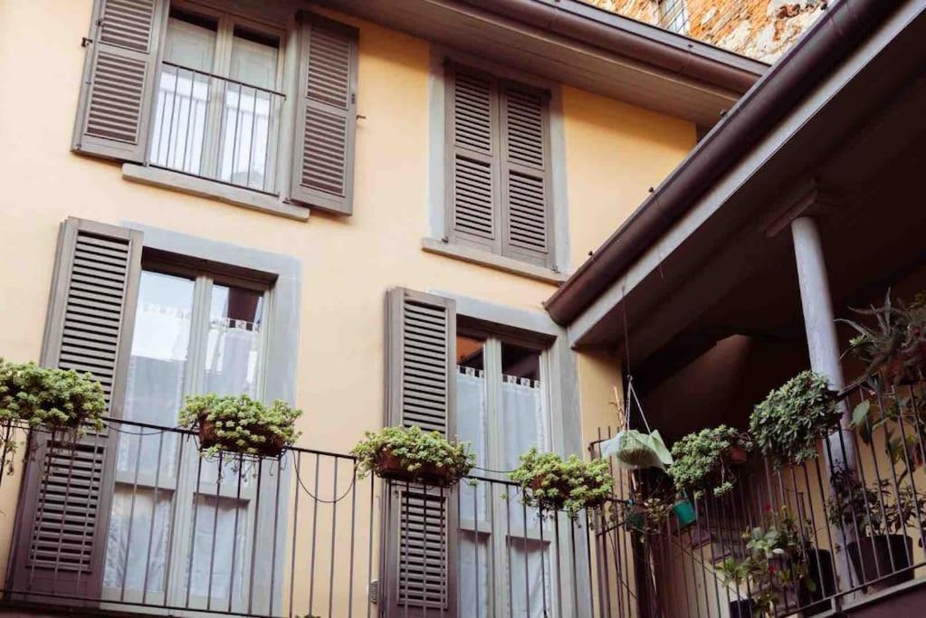 Bergamo 5 Stelle Apartment Bagian luar foto