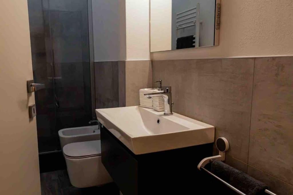 Bergamo 5 Stelle Apartment Bagian luar foto