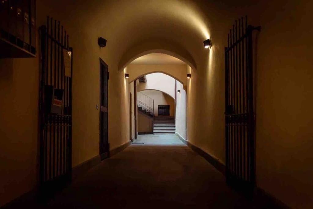 Bergamo 5 Stelle Apartment Bagian luar foto